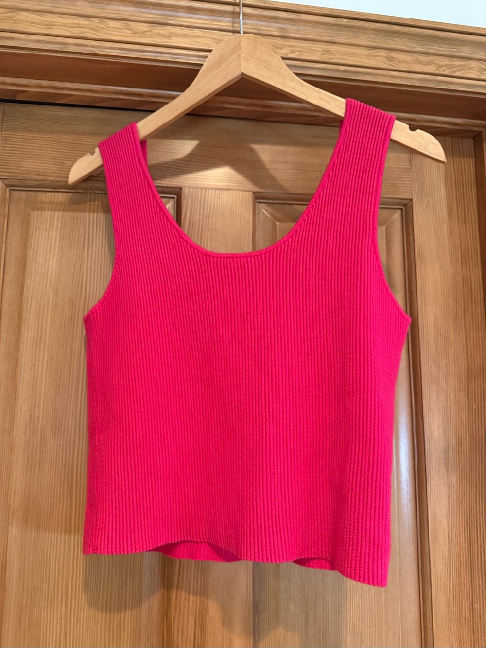 Ribbed Scoop Neck Tank Top - Hot Pink